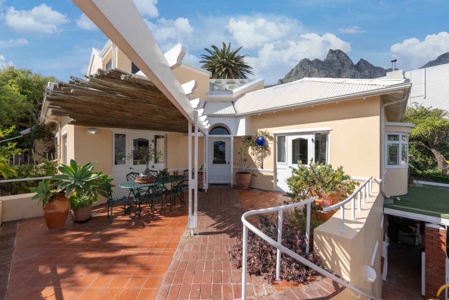 5 Bedroom Property for Sale in Camps Bay Western Cape